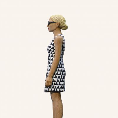 Woman_w_d_sl.jpg