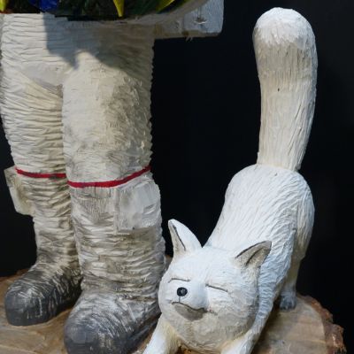 Spaceman_flowers_fox.jpg