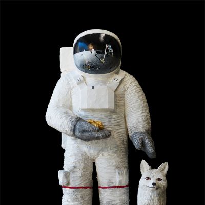 Spaceman_w_fox_gold_v.jpg