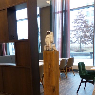 Spaceman_Hyatt_Hotel.jpg